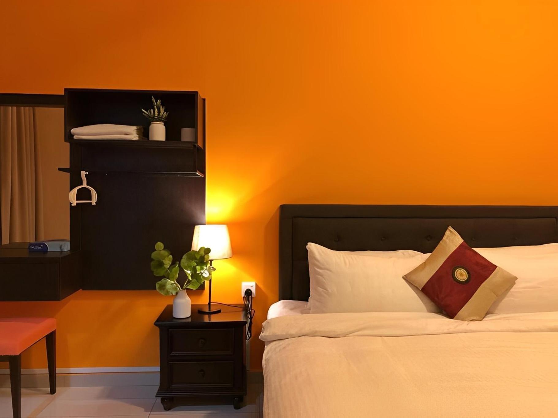 Center Town House By 360home Holiday home *
