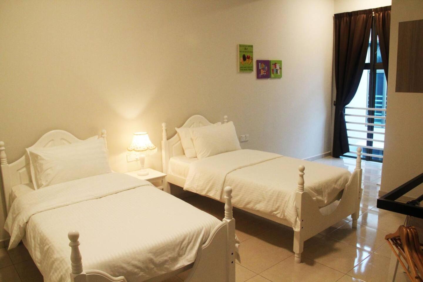 Center Town House By 360home Holiday home *