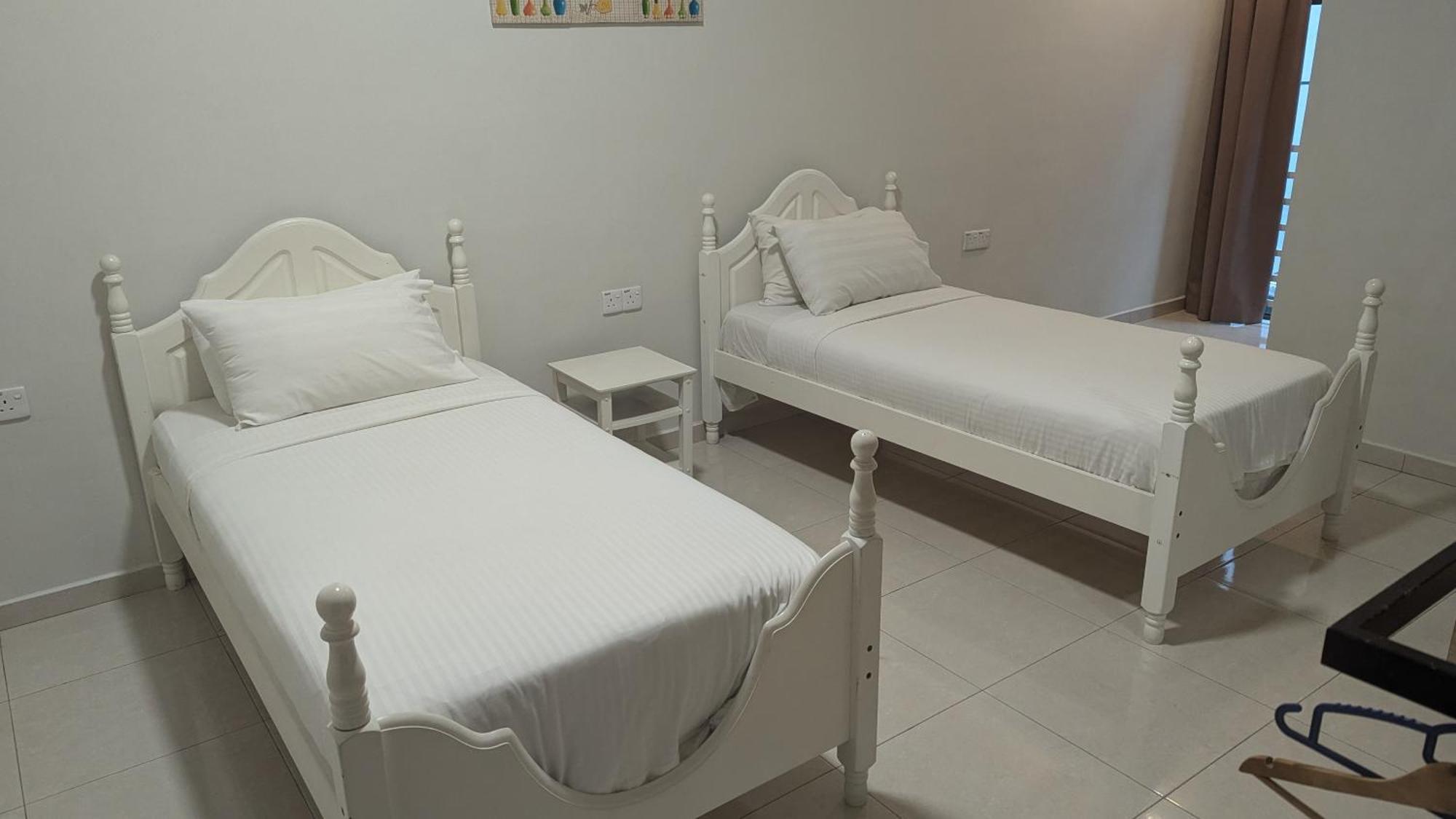 Center Town House By 360home Holiday home Malacca