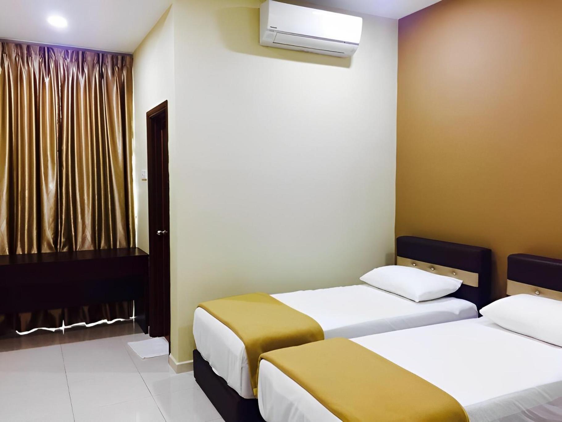 Center Town House By 360home * Malacca
