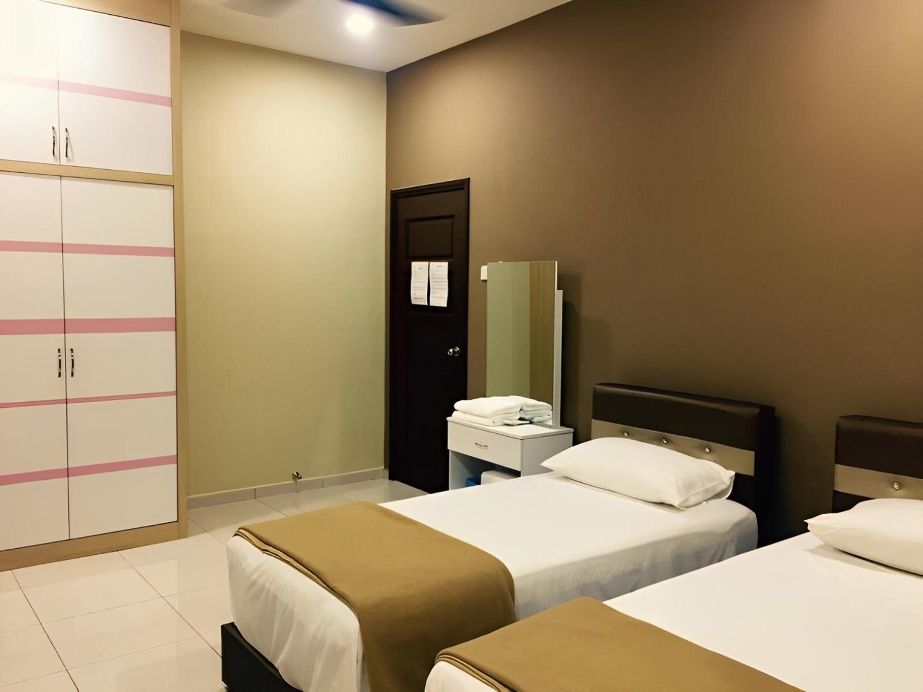 Center Town House By 360home * Malacca