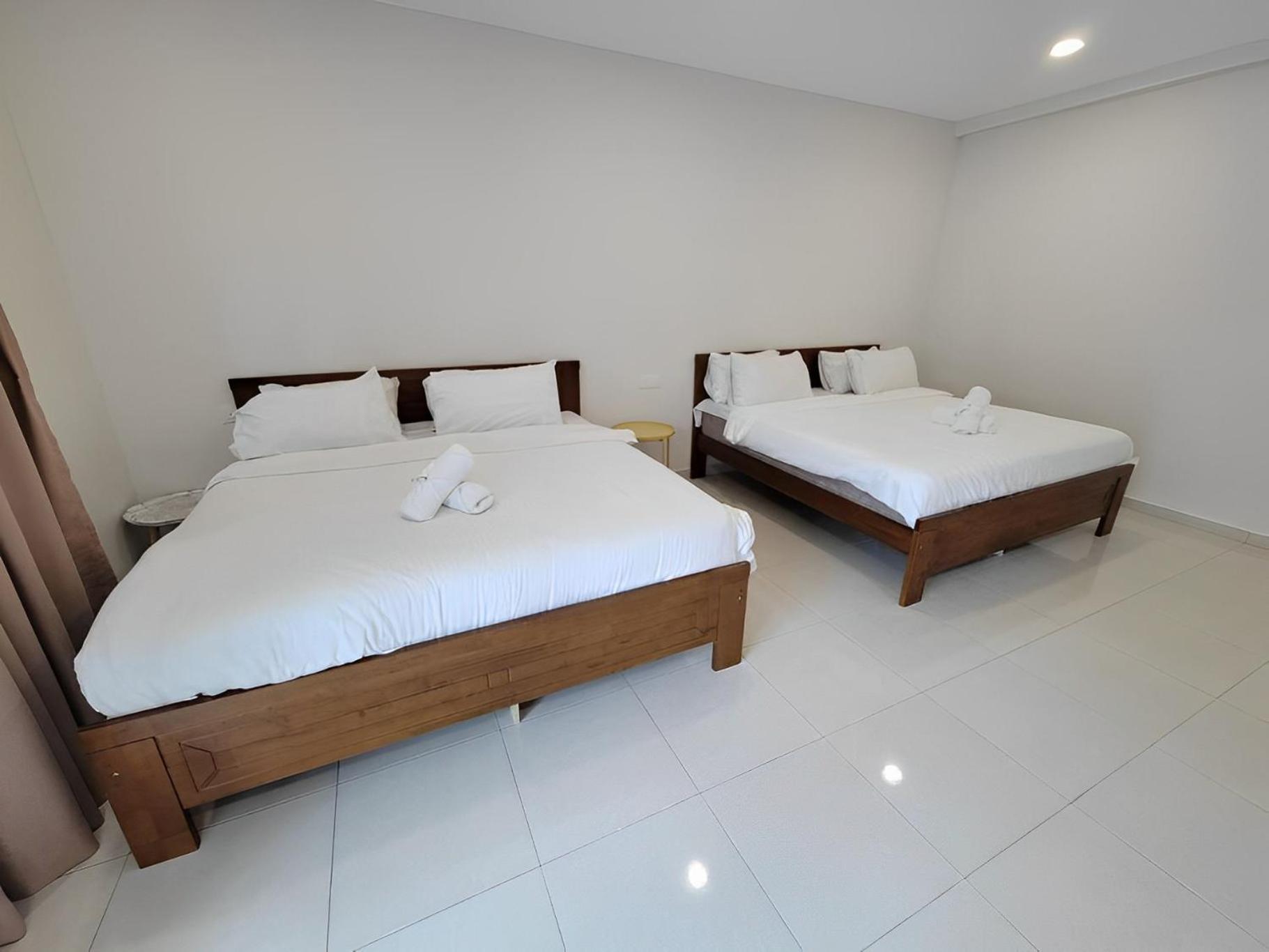 Center Town House By 360home Holiday home *