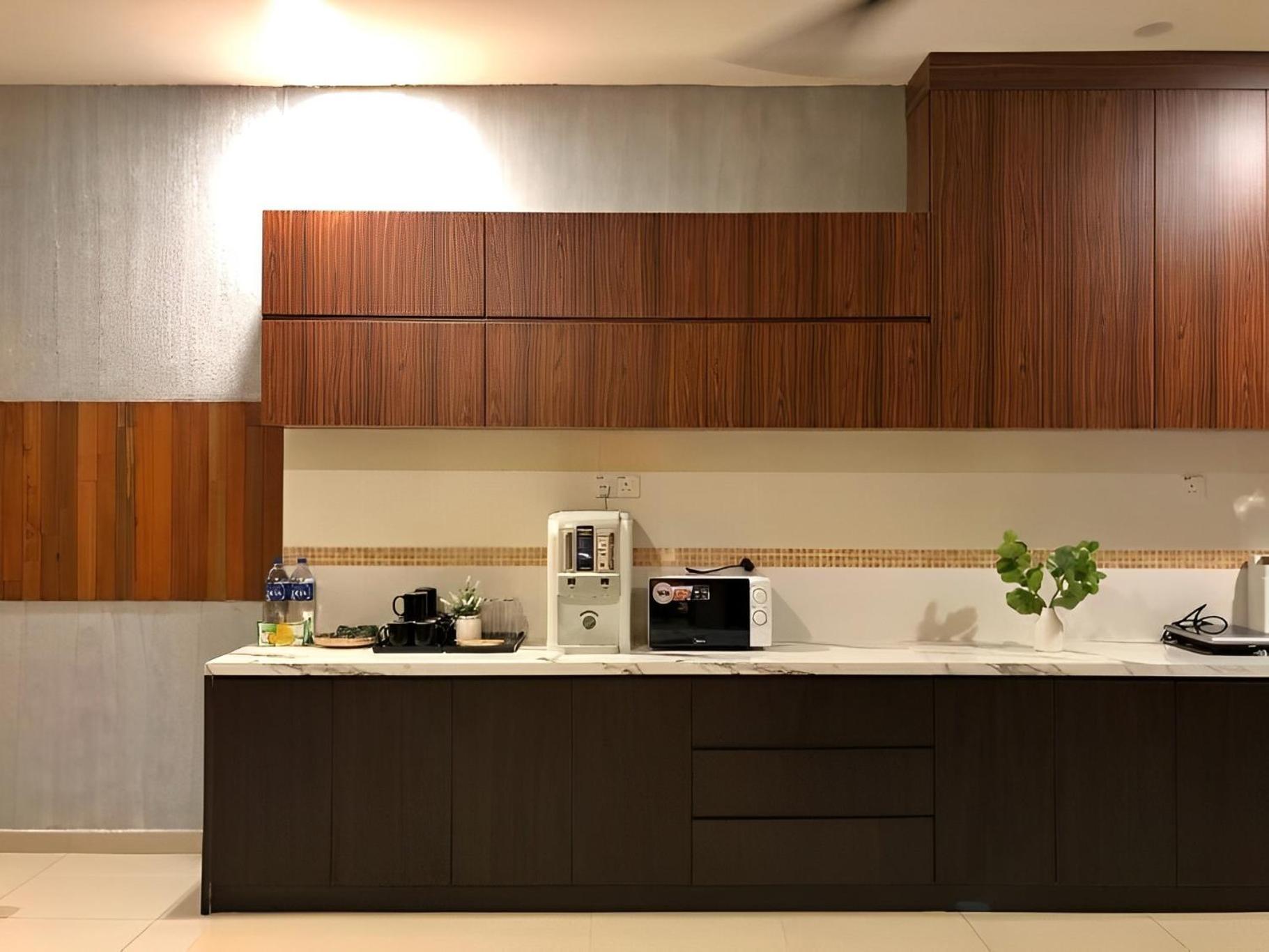Center Town House By 360home Holiday home